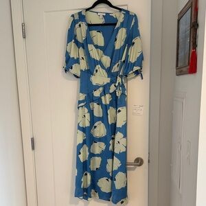 Topshop Blue and Cream Floral Dress